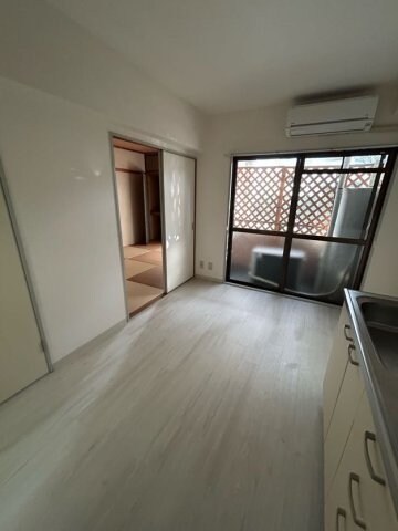 物件内観写真7　(居間です)