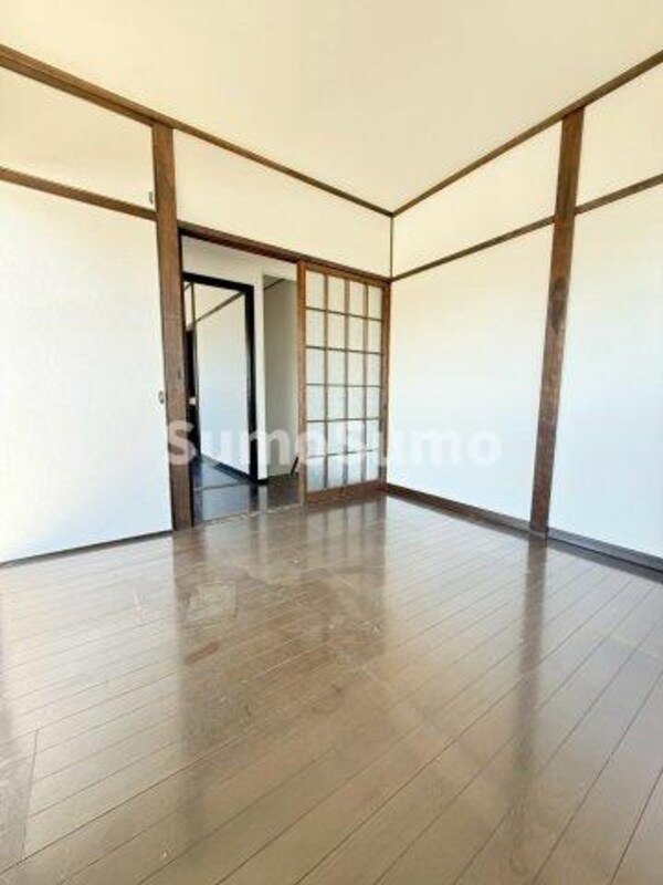 寝室(使い勝手のいい寝室です)