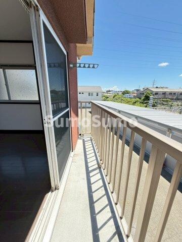 物件内観写真17　(バルコニー付きです)