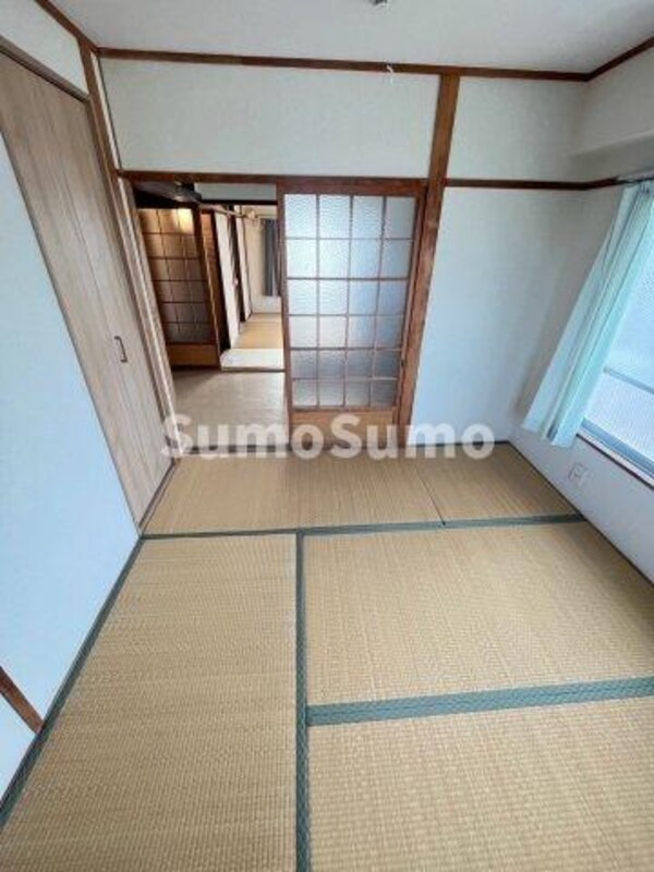 和室(日本らしい落ち着いた雰囲気の和室です)
