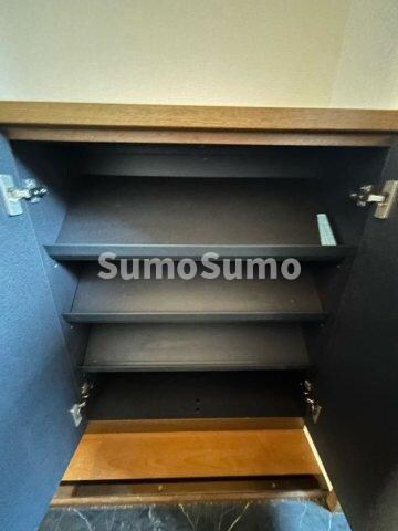 物件内観写真23　(こまごまとしたものを収納できそうですね)