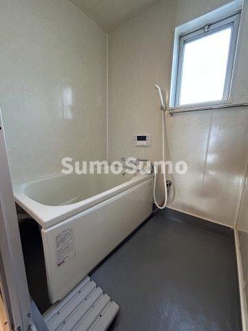 物件内観写真9　(日々の暮らしに欠かせないお風呂です)