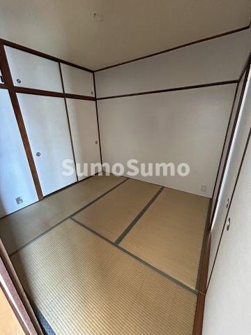 物件内観写真20　(柔らかい畳が心地よい和室)