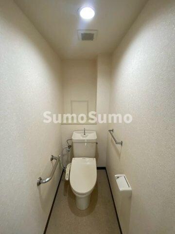 物件内観写真8　(コンパクトで使いやすいトイレです)