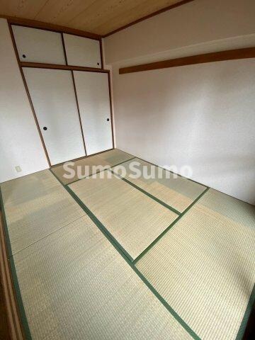 物件内観写真16　(和室ならではの温かな和の空間で寛ぎの時間を過ごせます)