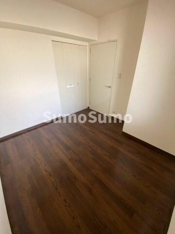 物件内観写真24　(おしゃれな居間です)