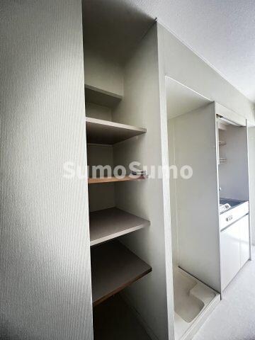 物件内観写真20　(小物を収納するのに便利です)