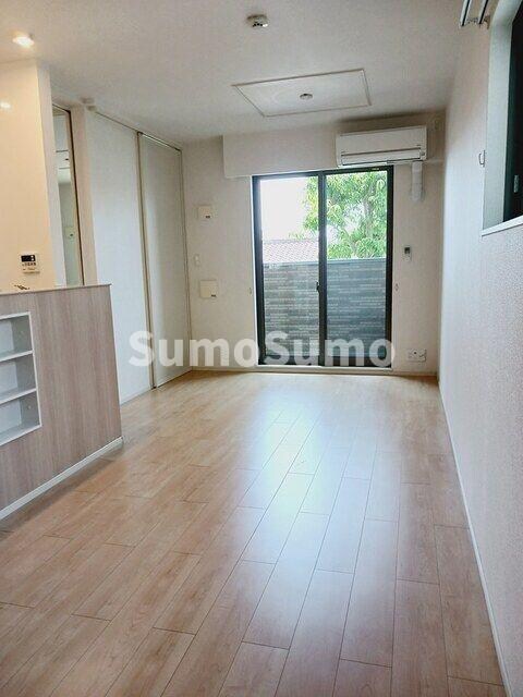 物件内観写真4　(使いやすいリビングです)