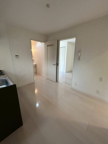 物件内観写真20　(おしゃれな居間です)