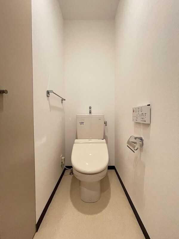 トイレ(ゆったりとした空間のトイレです)