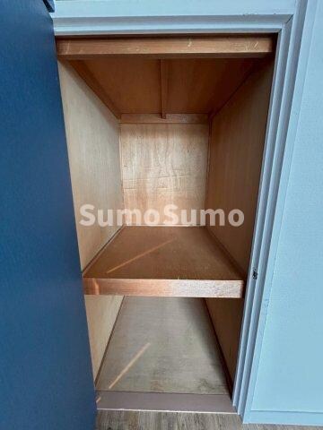 物件内観写真10　(収納スペース豊富です)