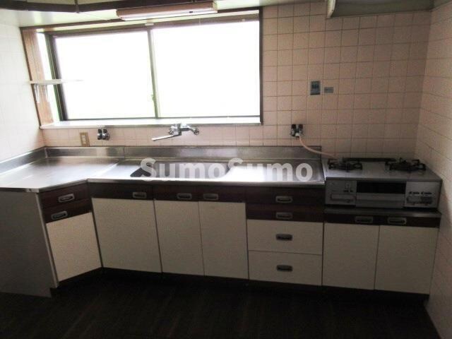 物件内観写真5　(お料理しやすいキッチンです)