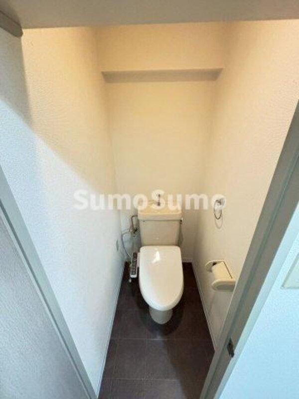 トイレ(コンパクトで使いやすいトイレです)