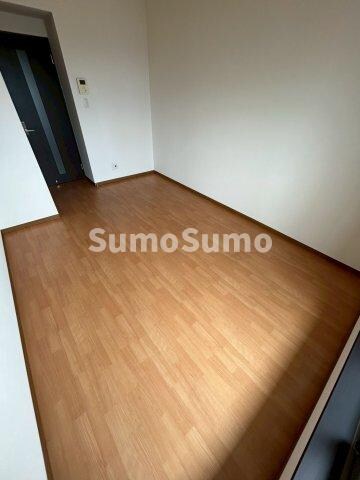 物件内観写真3　(使いやすい居間です)