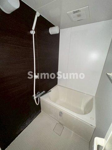 物件内観写真6　(きれいなお風呂です)