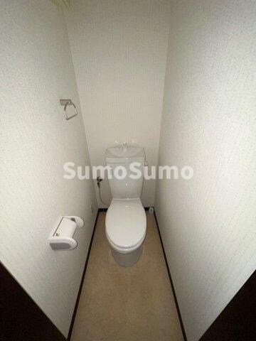 物件内観写真7　(ゆったりとした空間のトイレです)