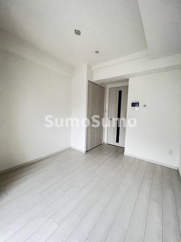 居室(ゆったりとした居間です)