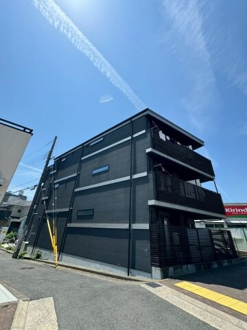 物件外観写真1　(おしゃれな外観です)