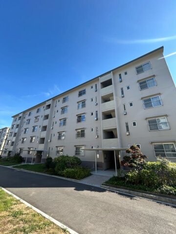 物件外観写真1　(物件の外観です)