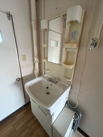 物件内観写真20　(独立洗面台です)