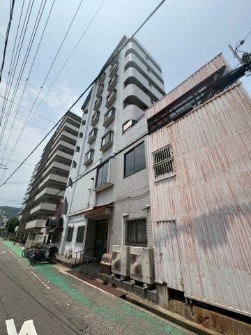 物件外観写真3　(外観もきれいです)