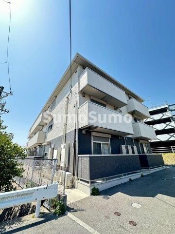 物件外観写真1　(外観もきれいです)