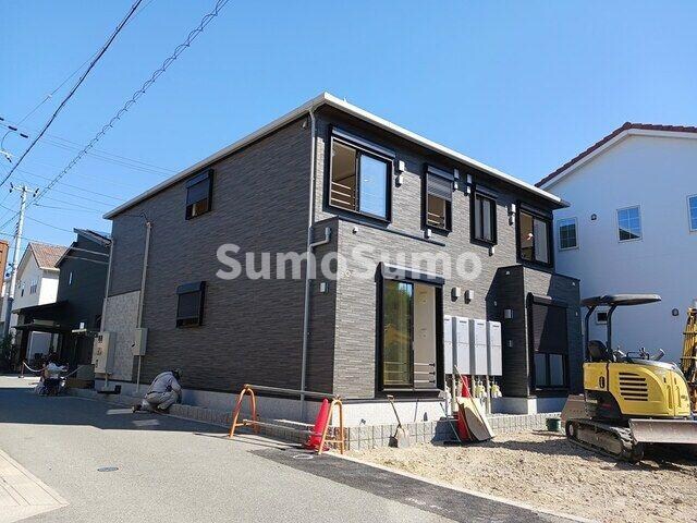 物件外観写真1　(外観もきれいです)