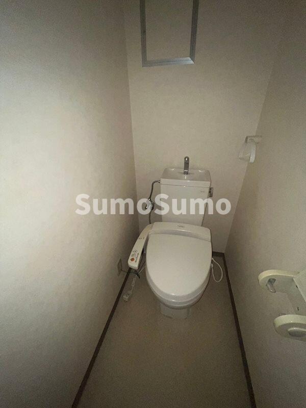 物件内観写真10　(落ち着いたトイレです)