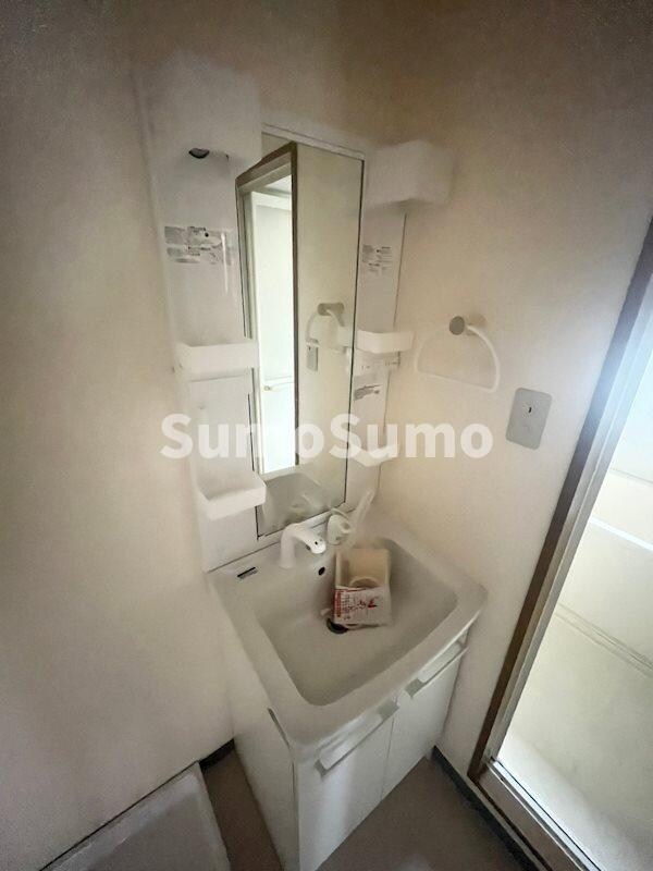 物件内観写真11　(使いやすい洗面所です)