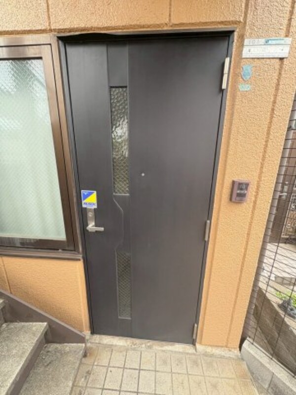 玄関(シンプルで使いやすい玄関です)