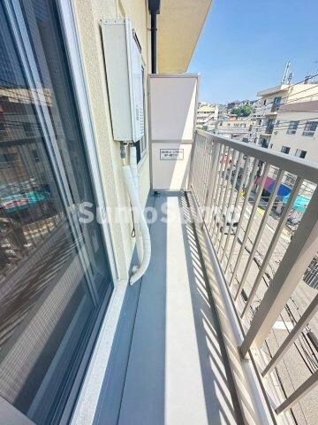 物件内観写真12　(外からの目が気にならないバルコニーで洗濯物が干せます)