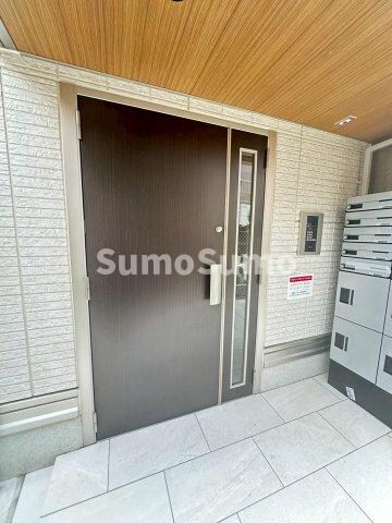 物件外観写真2　(エントランスです)