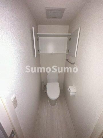 物件内観写真9　(シンプルで使いやすいトイレです)