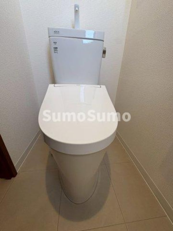トイレ(コンパクトで使いやすいトイレです)