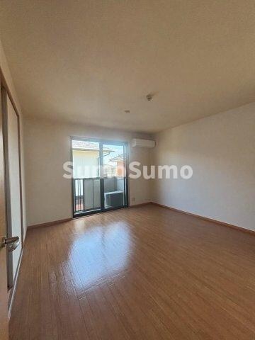 物件内観写真14　(ゆったり過ごせるリビングです)