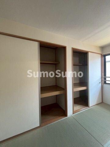 物件内観写真15　(い草の香りが落ち着く素敵な和室です)