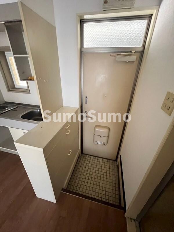 物件内観写真3　(きれいな玄関です)