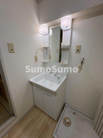 物件内観写真9　(使いやすい洗面所です)