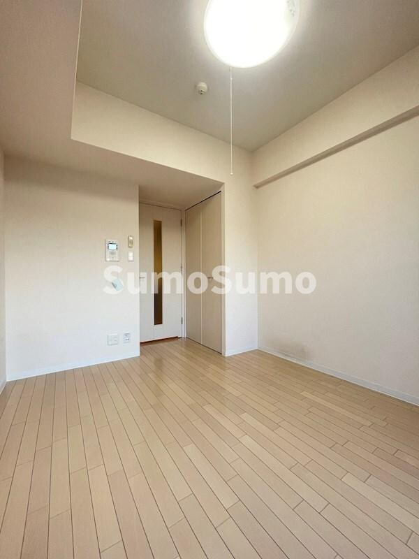 物件内観写真3　(リビングです)