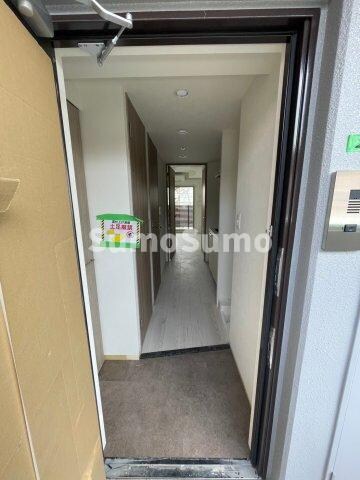 物件内観写真10　(落ち着いた玄関です)