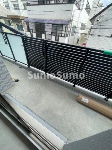 物件内観写真11　(バルコニーがあります)