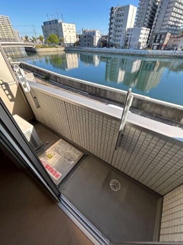 物件内観写真7　(バルコニーからの眺めを楽しみながら食事をしませんか)