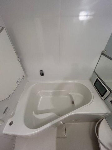 物件内観写真18　(ゆったり過ごせるお風呂です)