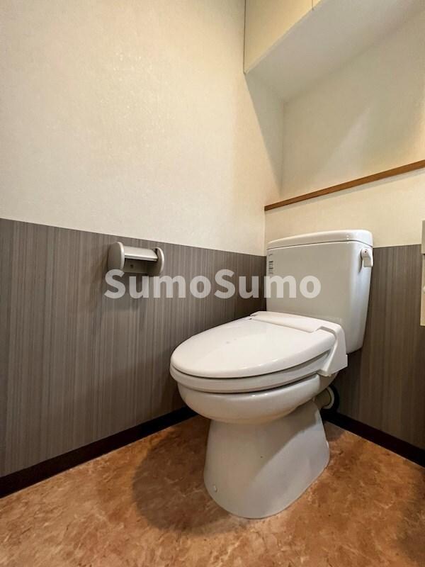 物件内観写真10　(清潔感のあるトイレです)