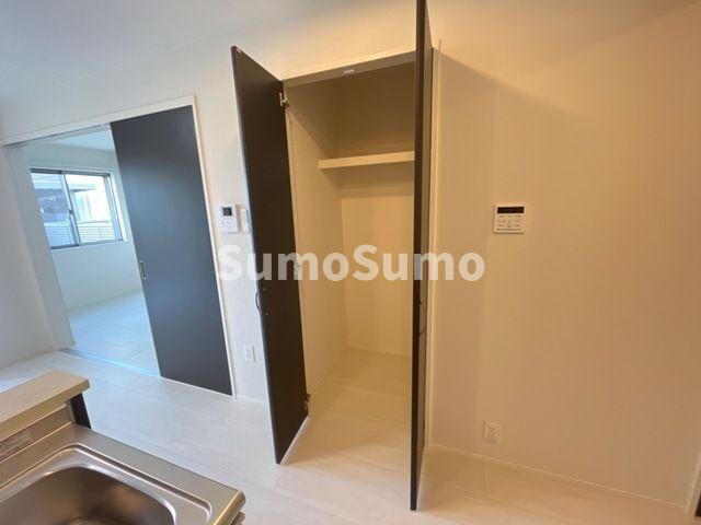 物件内観写真10　(こまごまとしたものを収納できそうですね)