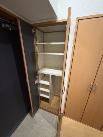 物件内観写真16　(収納があります)