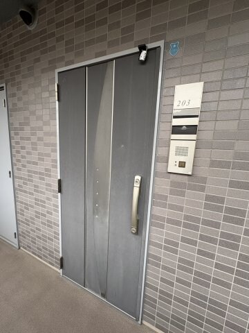 物件内観写真26　(シンプルで使いやすい玄関です)