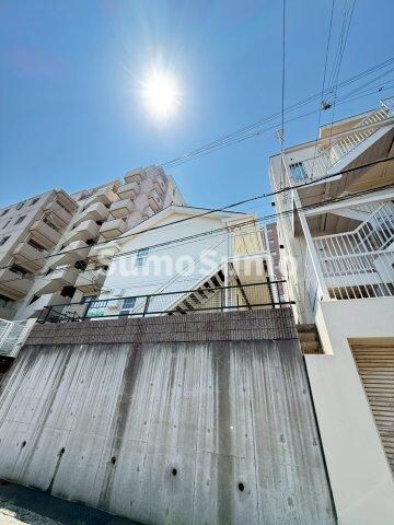 物件外観写真2　(外はこのようになっています)