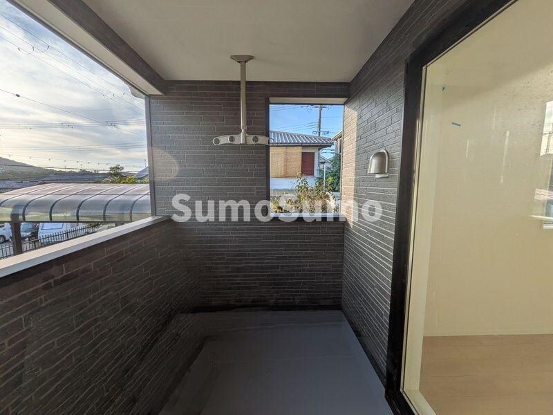 物件内観写真13　(広々としたバルコニーです)