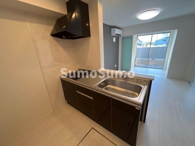 物件内観写真4　(キッチンでお料理をお楽しみください)